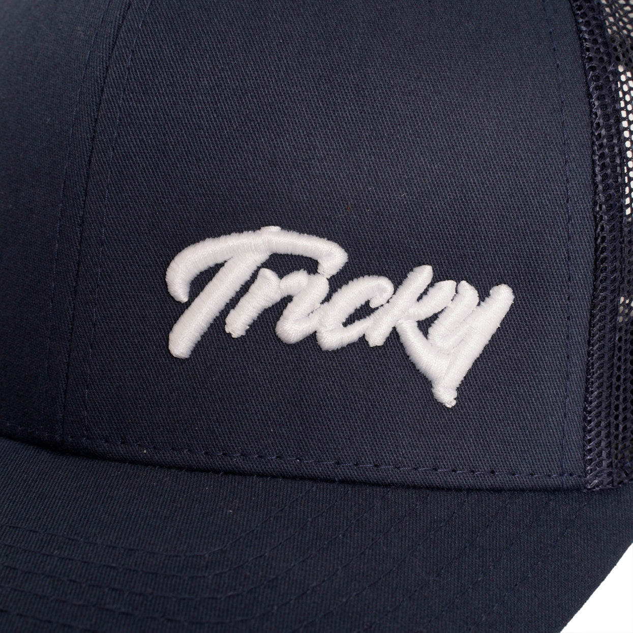 TRICKY SMALL LOGO 6 PANEL MESH TRUCKER CAP NAVY