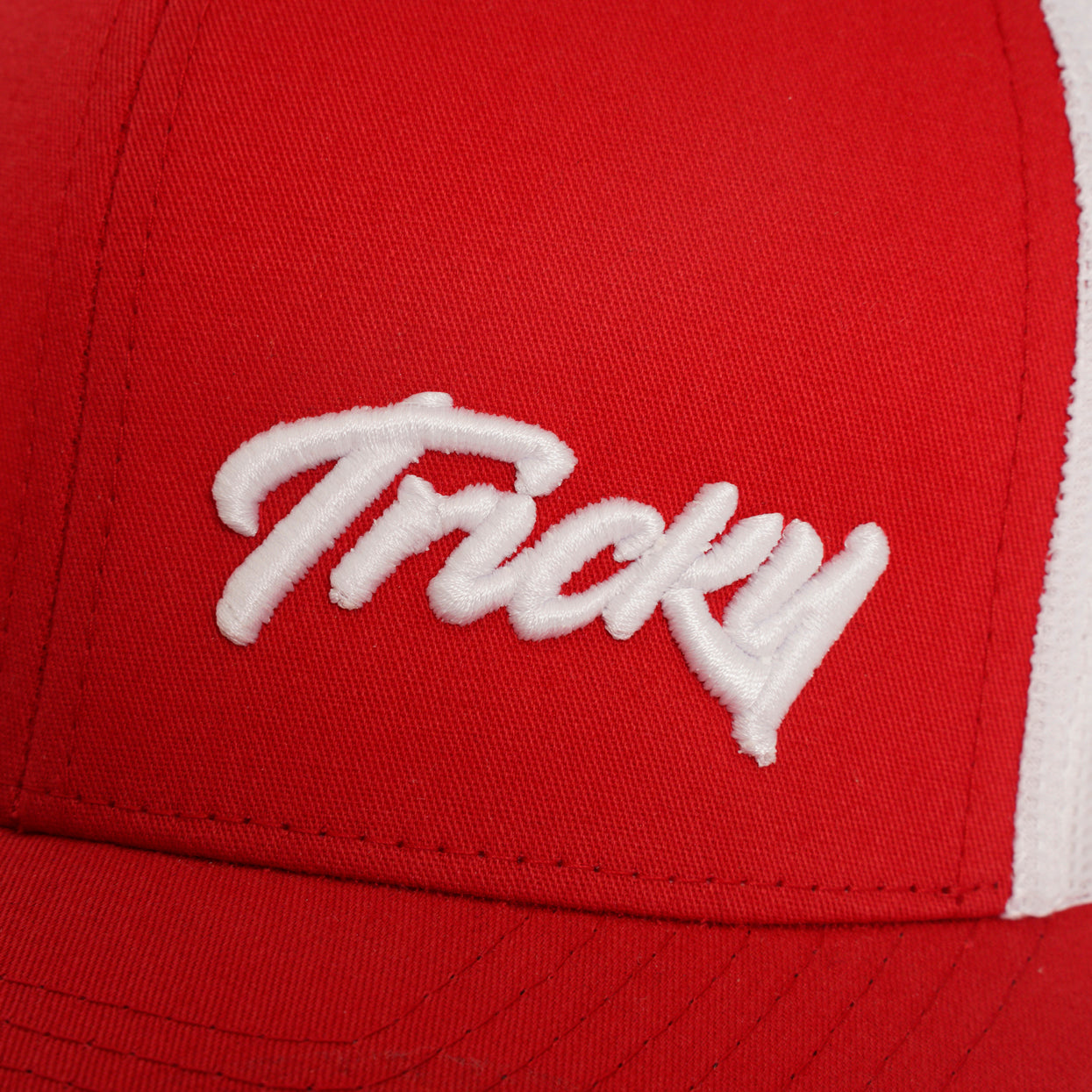 TRICKY SMALL LOGO 6 PANEL MESH TRUCKER CAP RED WHITE