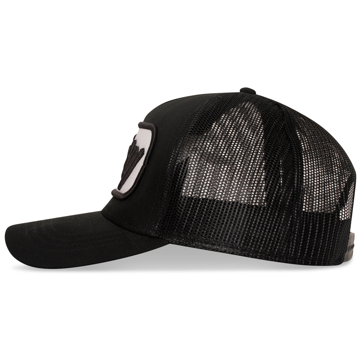 TRICKY PLATE LOGO MESH TRUCKER CAP BLACK